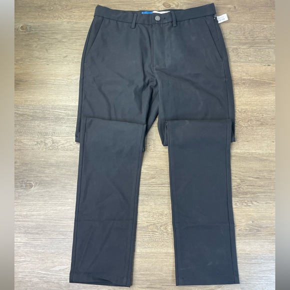 NWT Men’s Black Ultimate Tech Slim Chino Pants with Built in Flex, size 31x34 - Picture 6 of 10